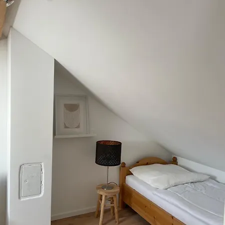 Haus *